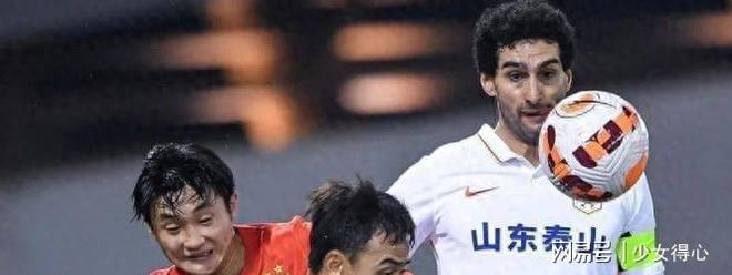 包含剑指前四！山东鲁能凭借主场优势战胜对手的词条