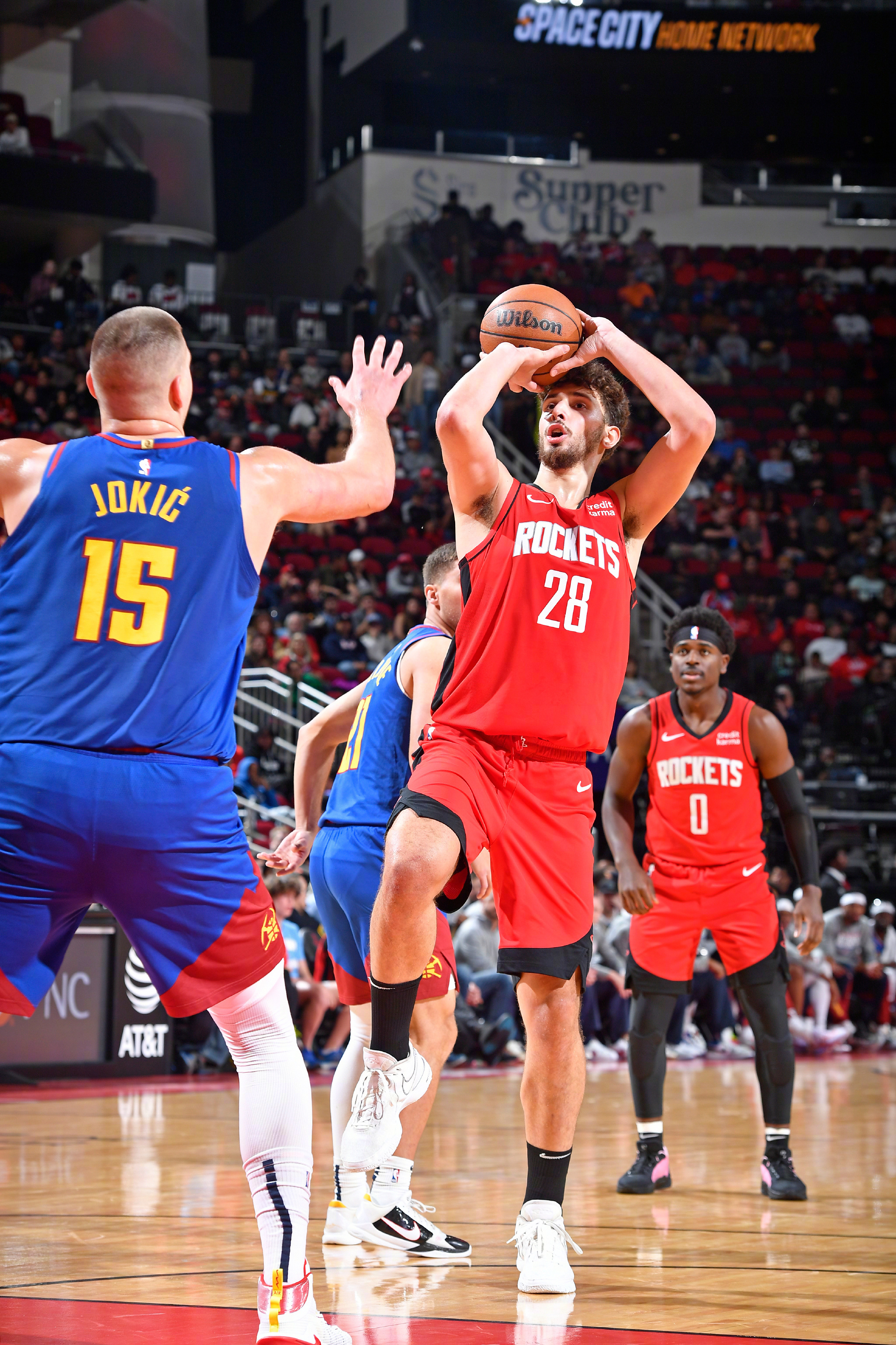 猛龙轻取掘金,福克斯绝境逆转的简单介绍 猛龙轻取掘金,福克斯绝境逆转的简单介绍