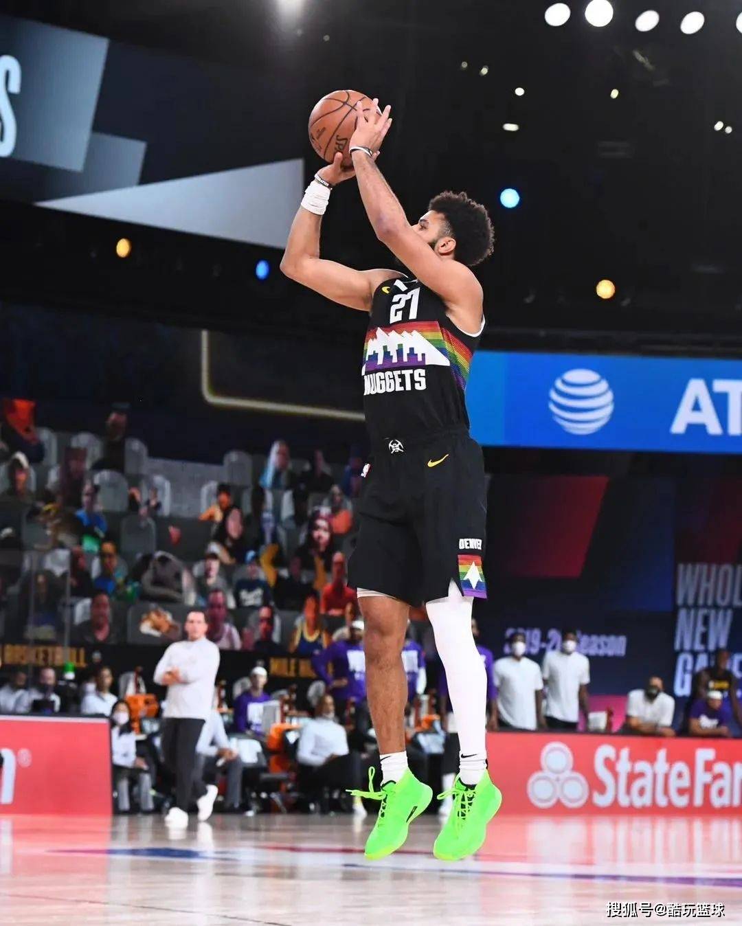 关于美国网球队逆转法国网球队,穆雷制霸全场的信息 关于美国网球队逆转法国网球队,穆雷制霸全场的信息