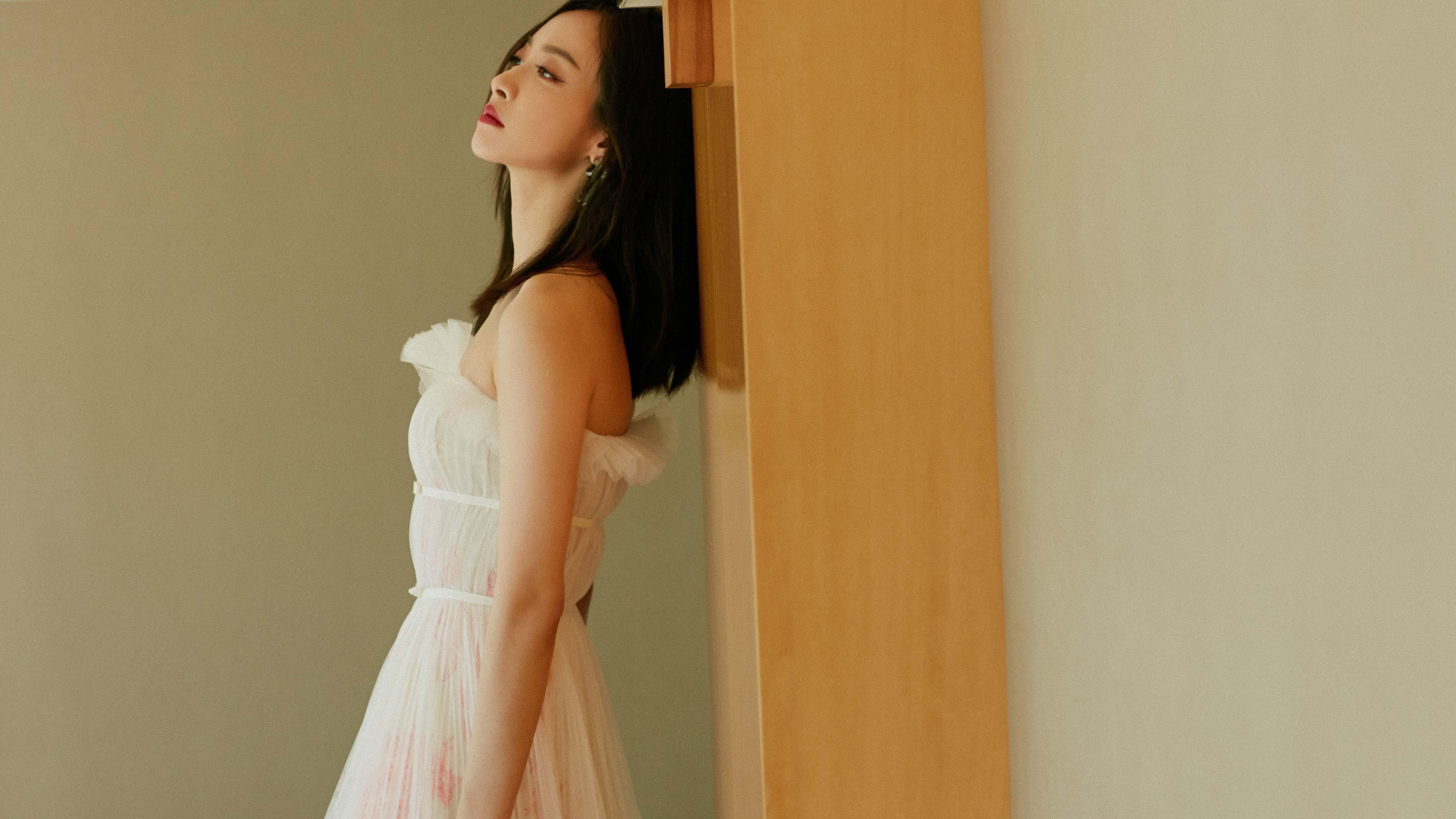 库尔图瓦节奏完全掌控,那不勒斯对阵几内亚的战术博弈与胜负关键