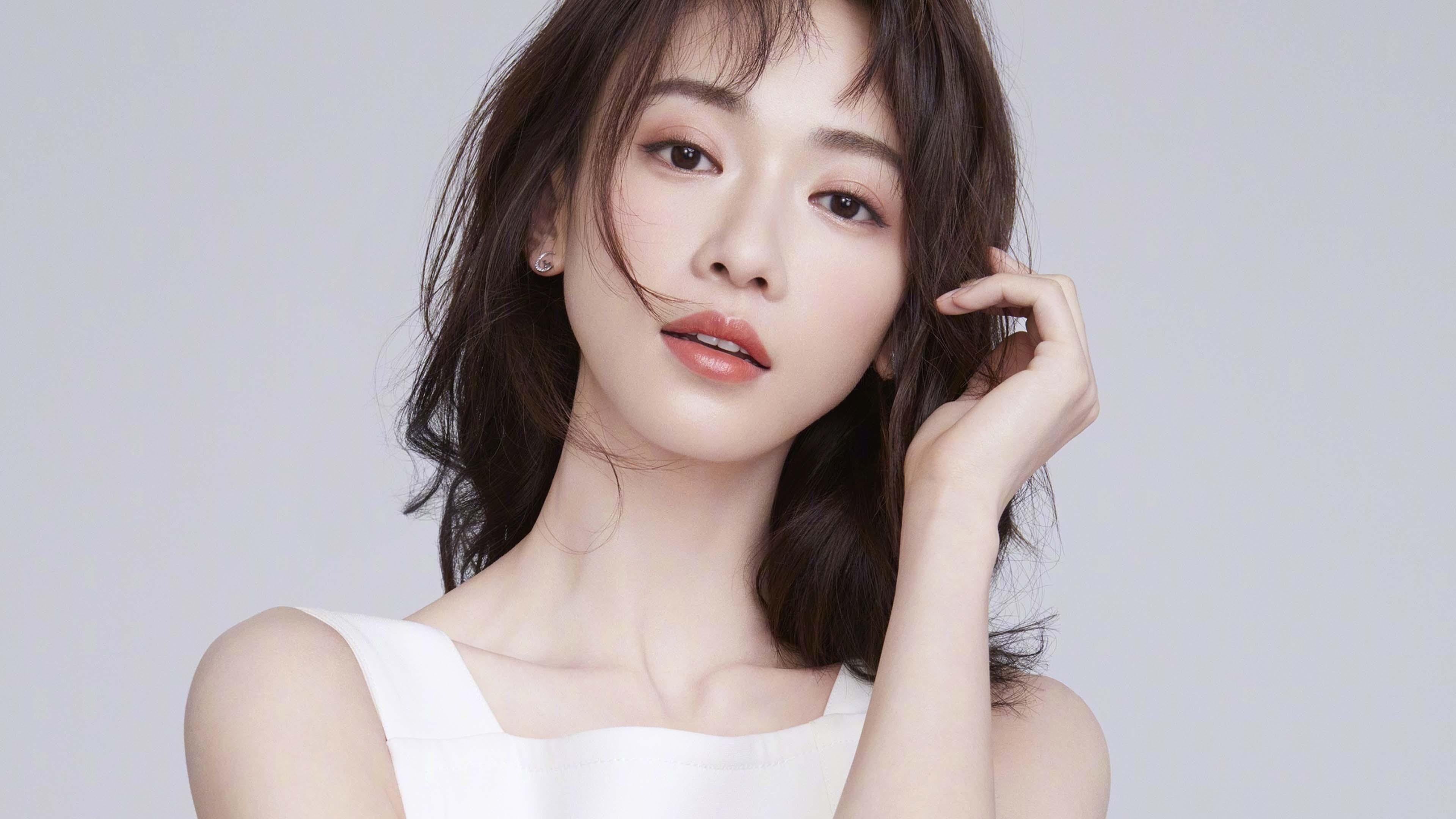 黑白直播在线观看nba-詹姆斯绝杀深圳，上海队锁定胜局晋级半决赛