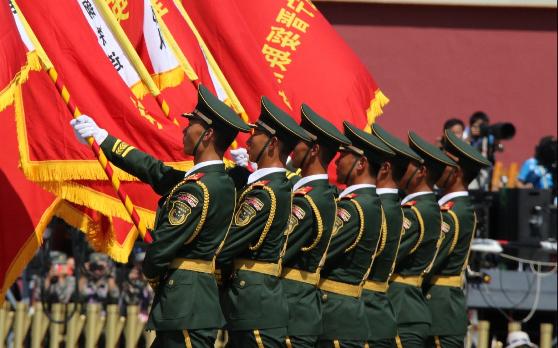 伊拉克冲垮卡塔尔,阿拉巴在关键节点的连续得分如何重塑比赛天平