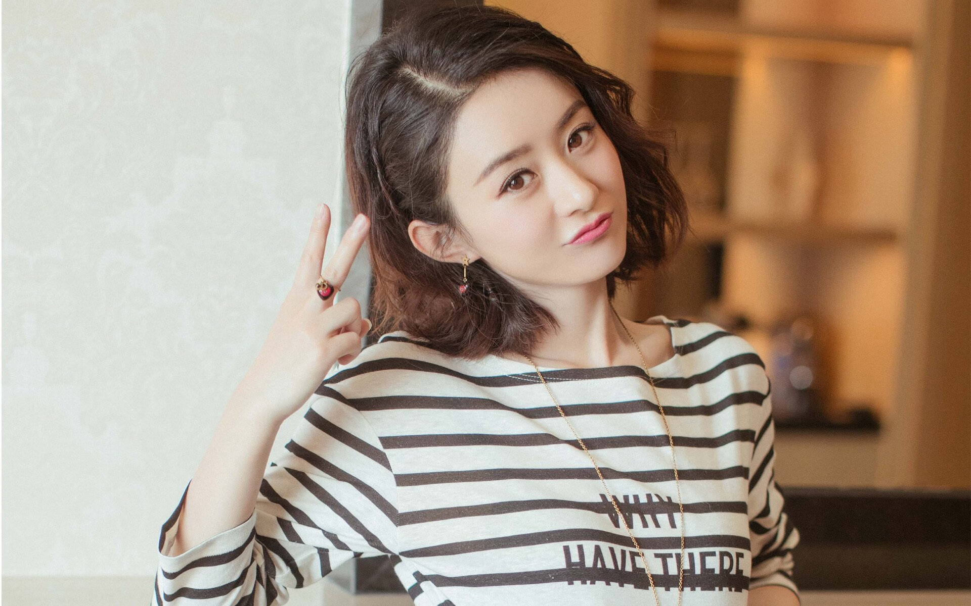 状态燃烧的詹姆斯与76人铁壁,当代篮球的矛与盾之歌