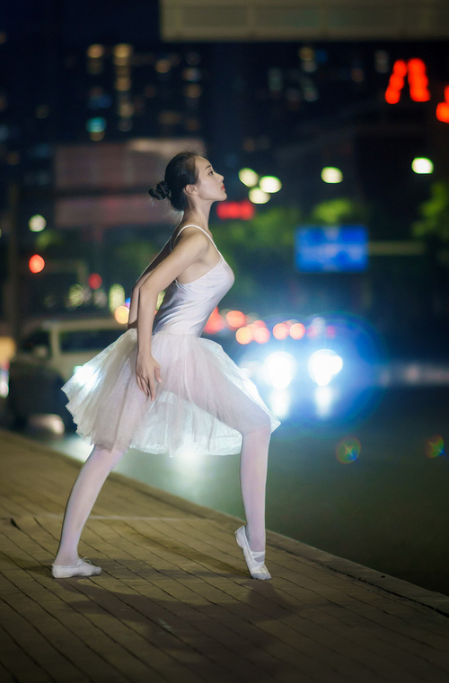 黑白直播nba在线观看-凤凰城关键先生范弗利特，太阳灼烧爵士的战术密码