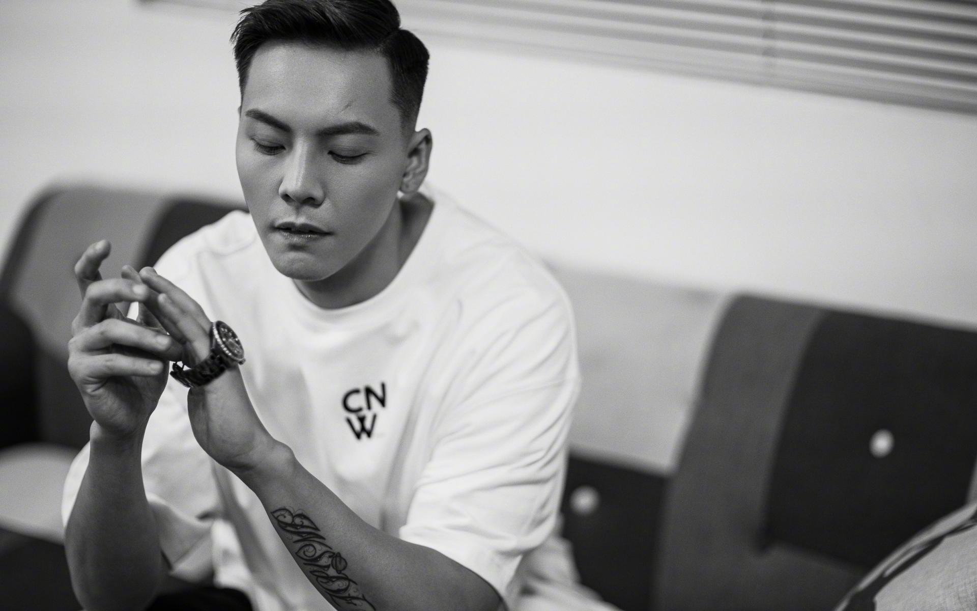 非洲雄狮的觉醒,喀麦隆攻守转换如闪电,穆西亚拉致命一击掀翻摩洛哥